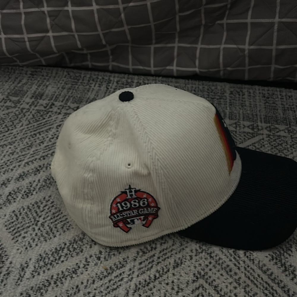 SnapBack - Picture 2 of 4